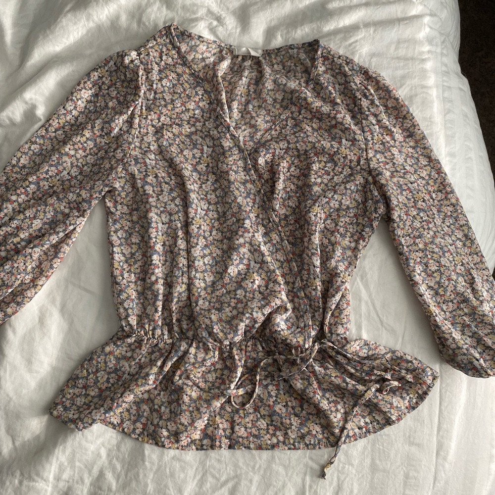 Light Pink Floral Button Top Blouse Size Medium